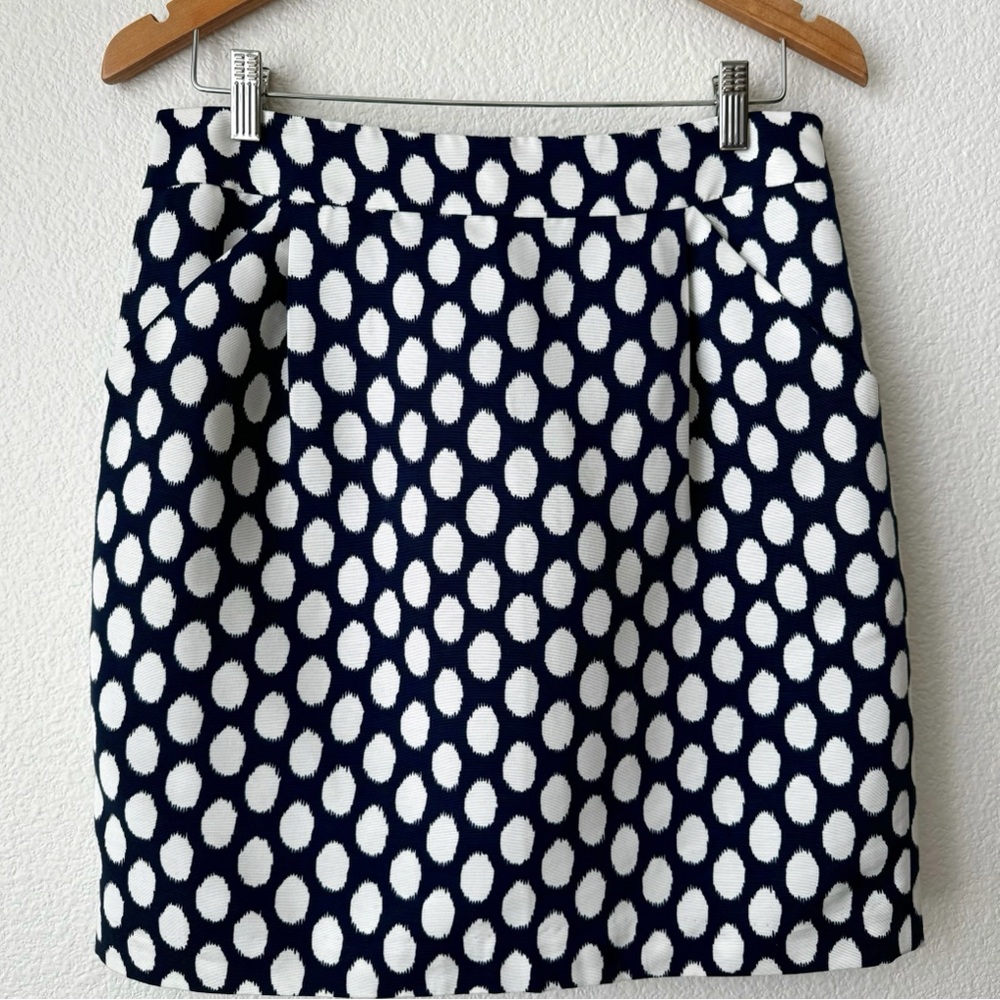 Ann Taylor LOFT  bleeding polkadot A line skirt navy blue and White